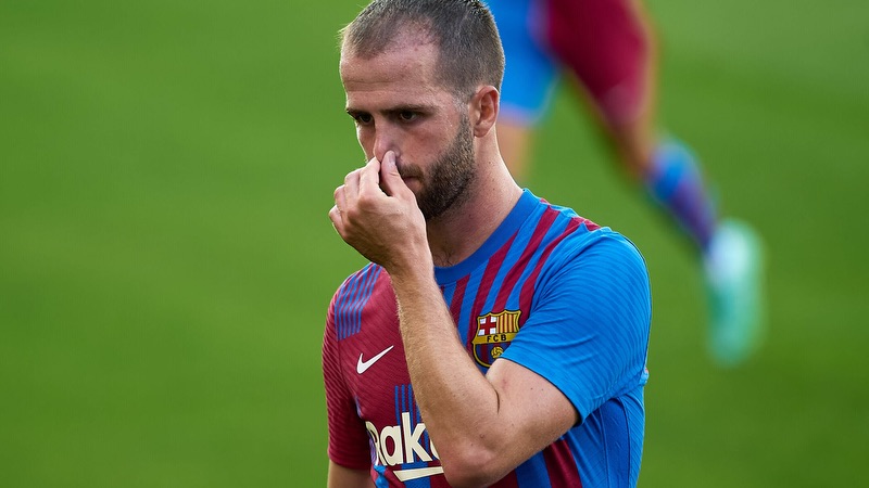 Giá như thương vụ Miralem Pjanic đến Barca không xảy ra