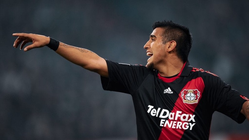 Arturo Vidal từng bước nổi lên đầy ấn tượng Arturo Vidal từng bước nổi lên đầy ấn tượng