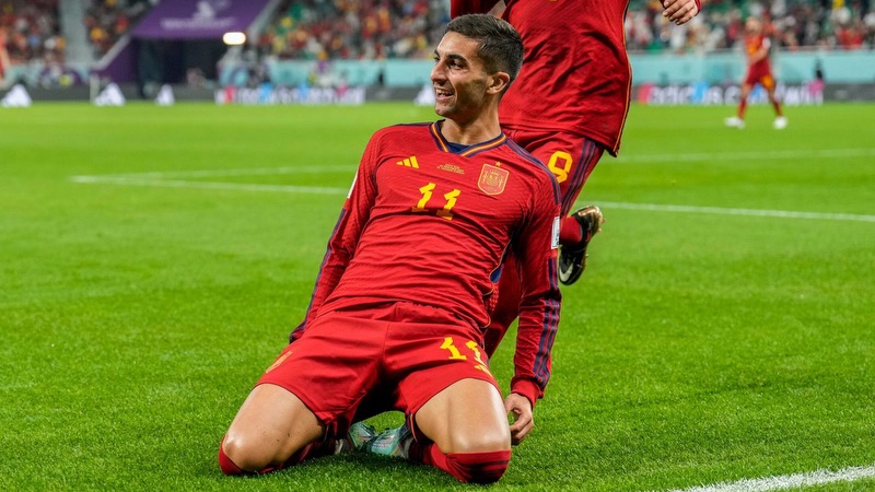 Dường như Ferran Torres có phần được ưu ái trong sự nghiệp của mình Dường như Ferran Torres có phần được ưu ái trong sự nghiệp của mình