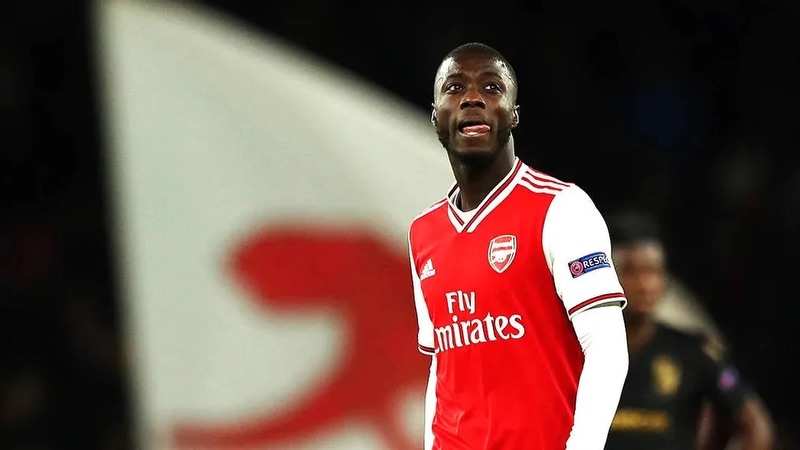Có lẽ cầu thủ này cũng là một lý do khiến cho Arsenal không thành công thời gian qua Có lẽ cầu thủ này cũng là một lý do khiến cho Arsenal không thành công thời gian qua