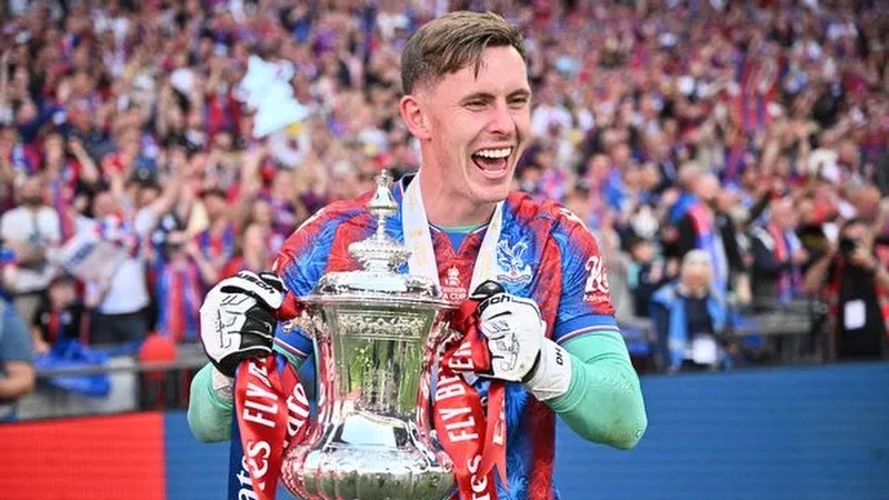Danh hiệu khẳng định tài năng của Dean Henderson Danh hiệu khẳng định tài năng của Dean Henderson